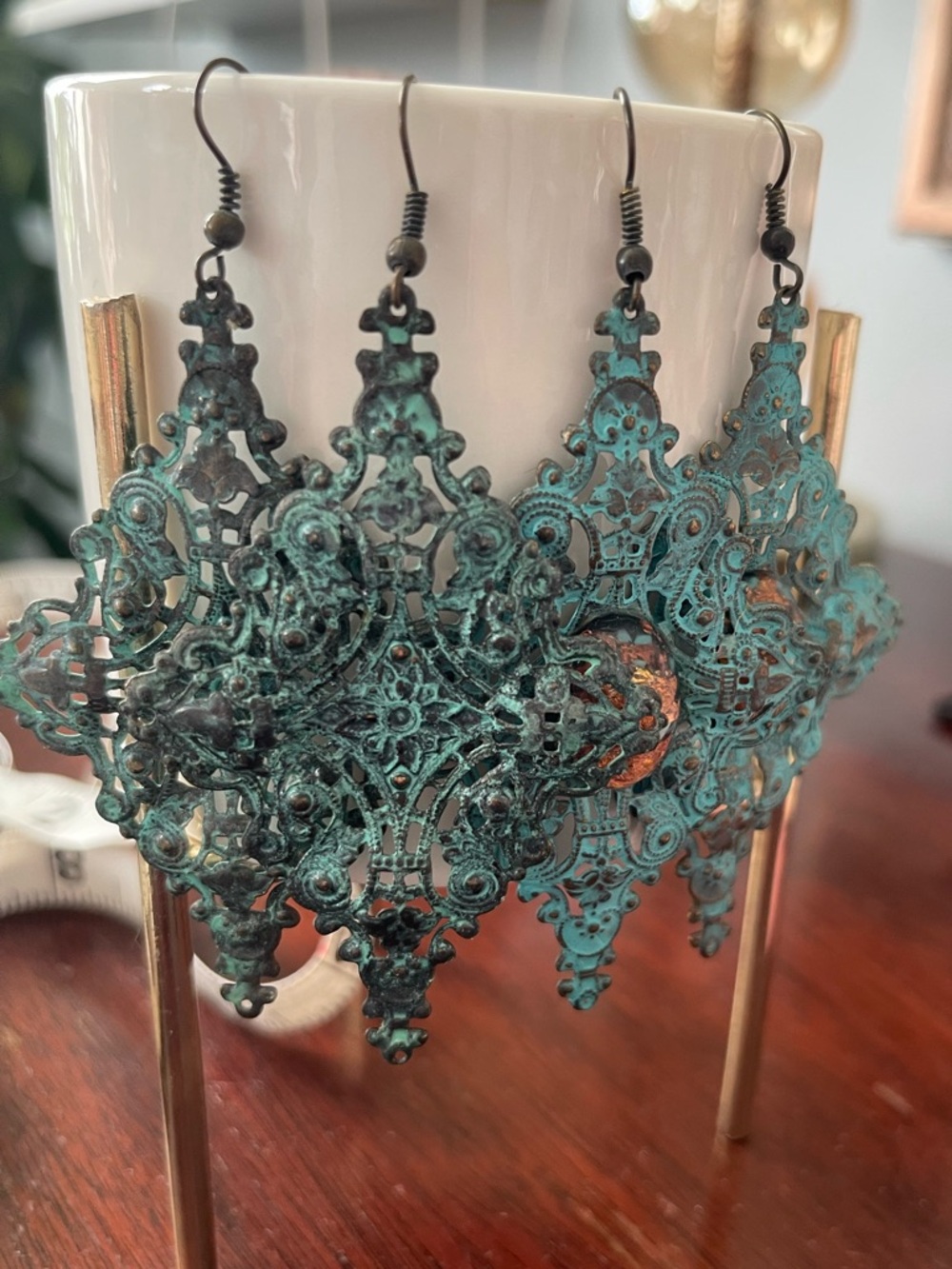 2️⃣ Pair Patina Filigree Metal Lightweight Earrings